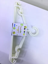 Yimeng Fashion Plastic Cloth Hunger- Off White (6pcs)- 40cm - WTC- 7830 | Premium Quality - Best Sell Online