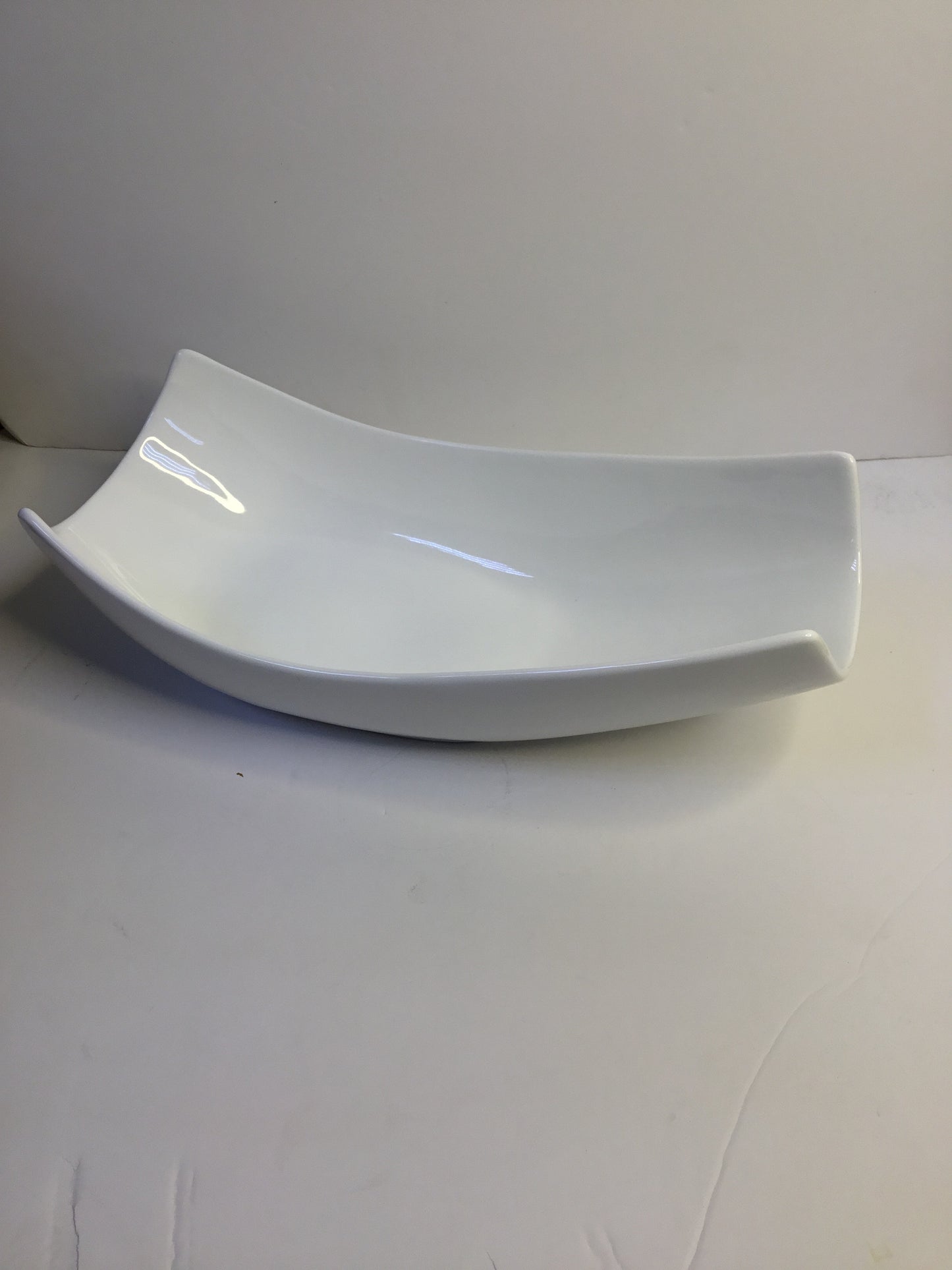 Oval-shaped Serving Dish - 005