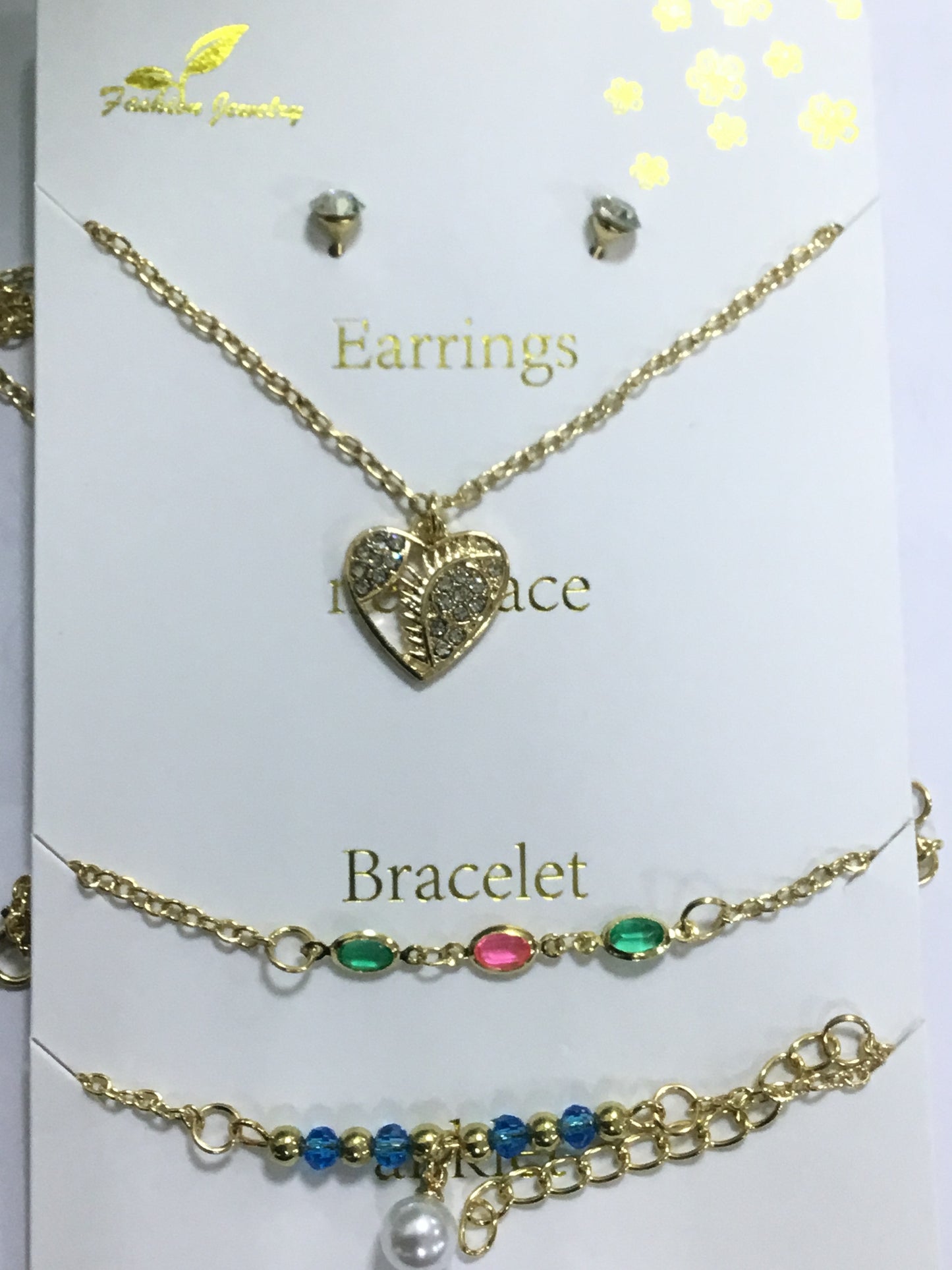 Pretty Luxe Golden Jewelry Set - 4 pcs