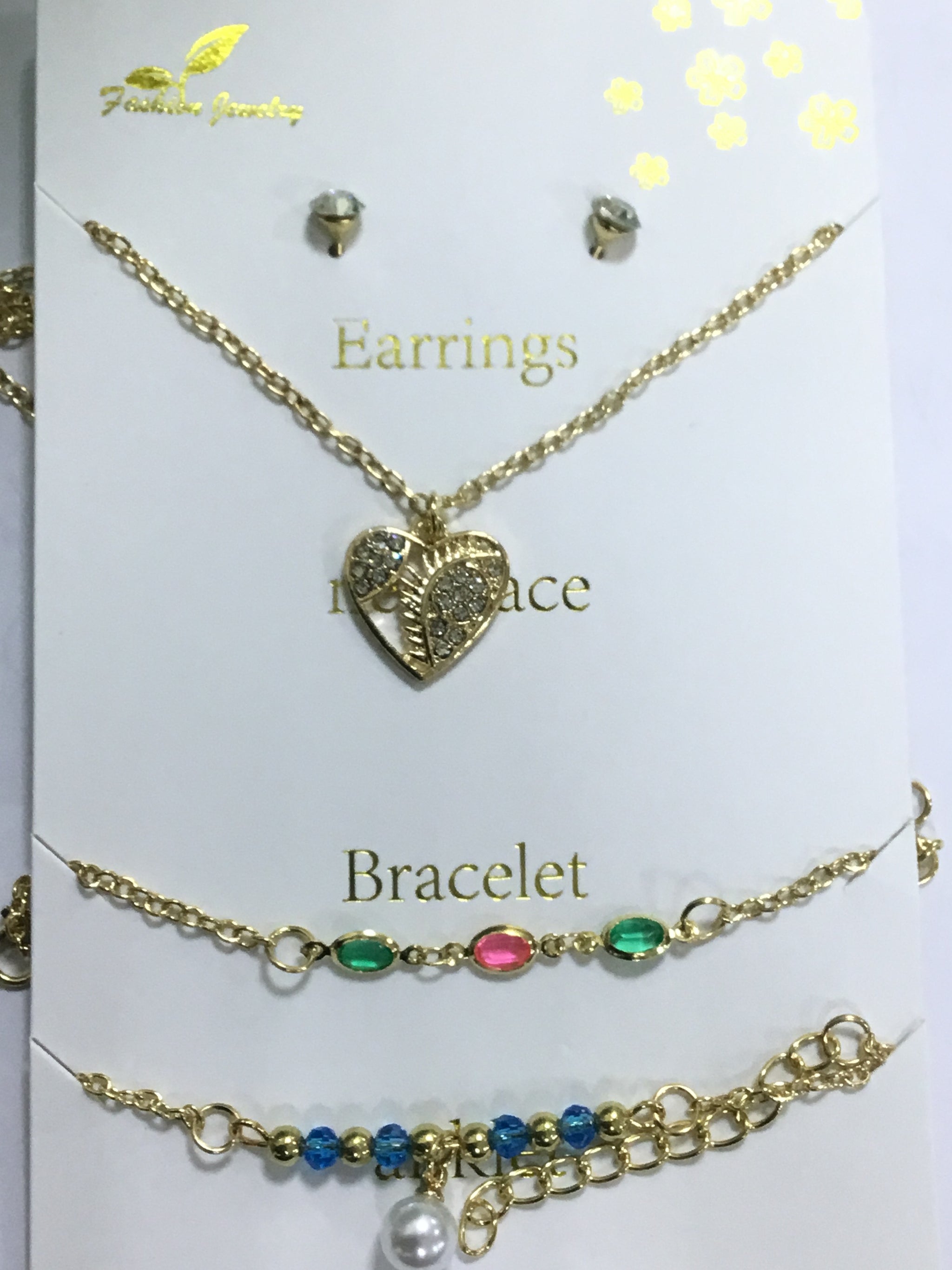 Pretty Luxe Golden Jewelry Set - 4 pcs
