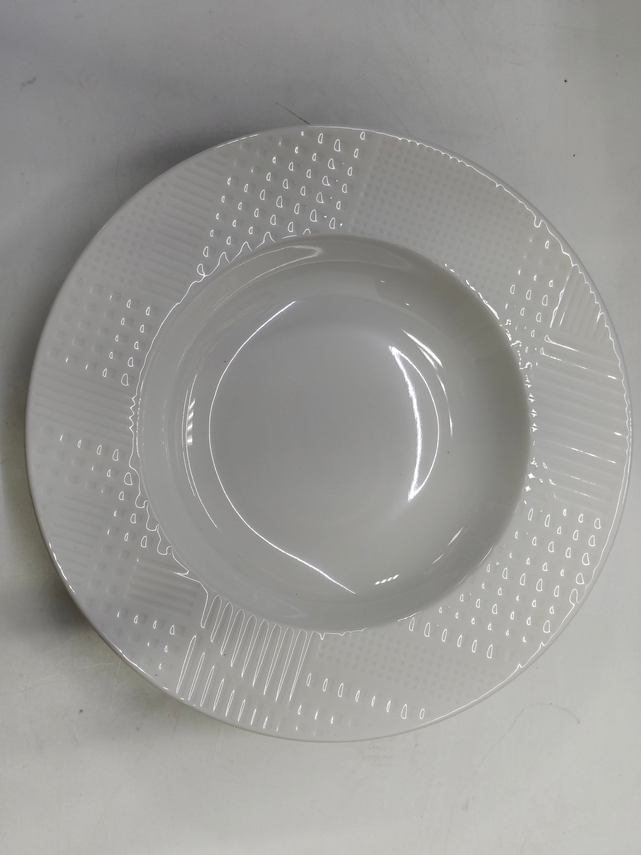 FR RAK White Round Deep Plate - (24cm-M) - PXDP24