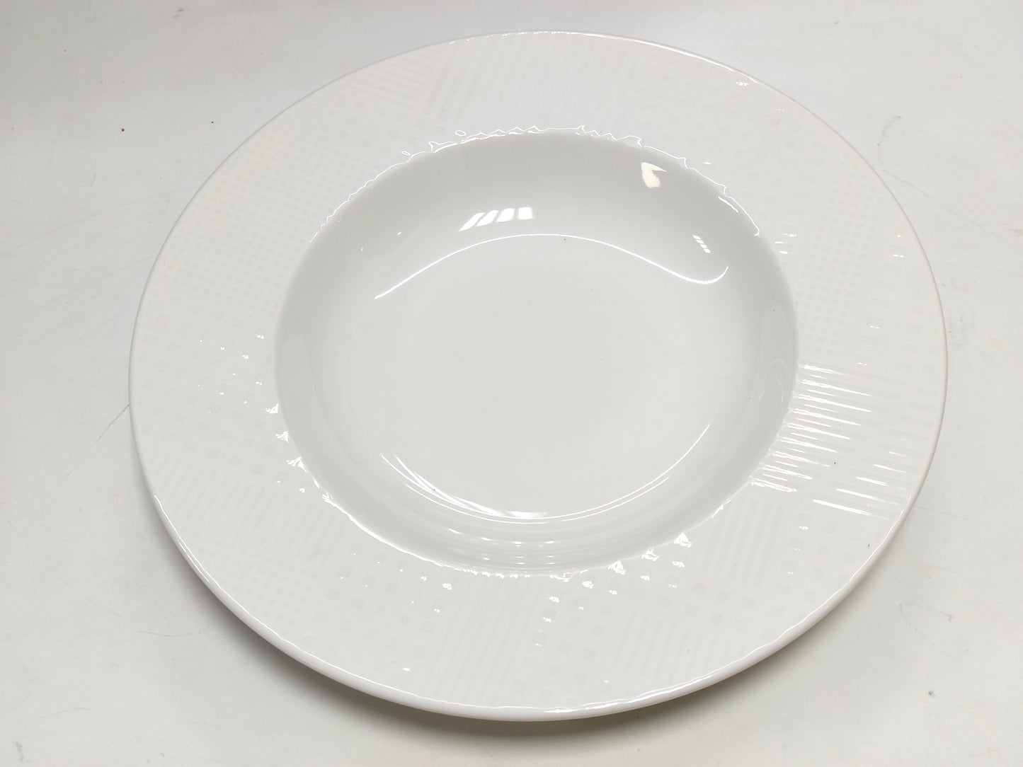 FR RAK White Round Deep Plate - (24cm-M) - PXDP24
